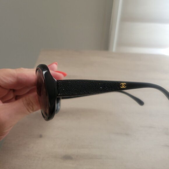 Chanel Sunglasses 5165 - Picture 7 of 7